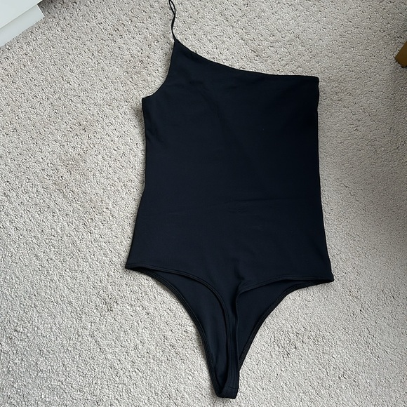 Babaton black one shoulder bodysuit - Picture 3 of 3